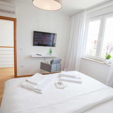 Lovely Rooms Rovigno Camera foto
