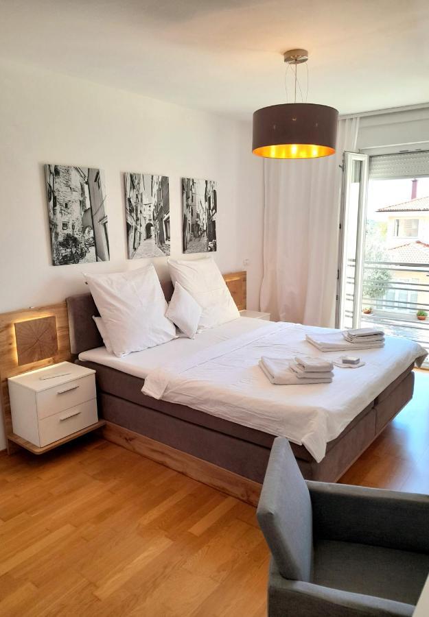Lovely Rooms Rovigno Esterno foto
